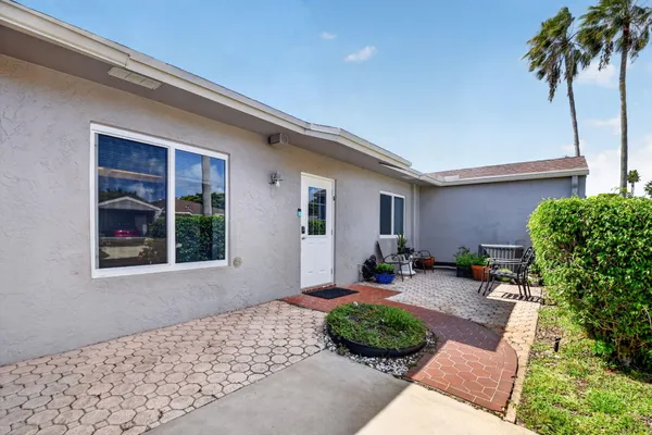 Property Slideshow image 3 of 57 | 14723 wildflower ln, Delray Beach, FL, 33446