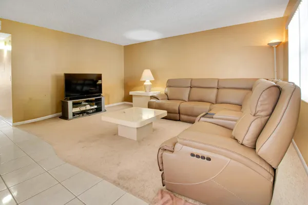 Property Slideshow image 3 of 27 | 525 capri k k, Delray Beach, FL, 33484