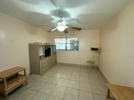 Property Slideshow image 3 of 22 | 337 saxony h way 337, Delray Beach, FL, 33446