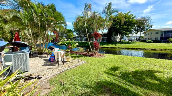 Property Slideshow image 2 of 51 | 79 lyndhurst d d, Deerfield Beach, FL, 33442