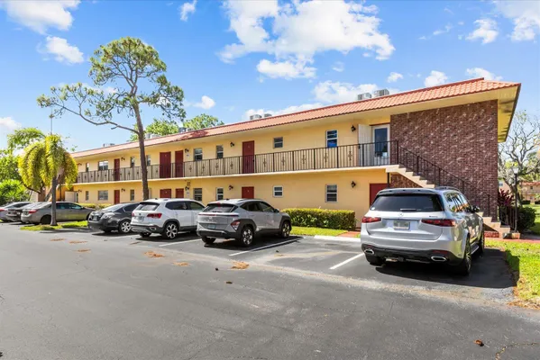 Property Slideshow image 2 of 26 | 1943 sw palm city rd 22-d, Stuart, FL, 34994