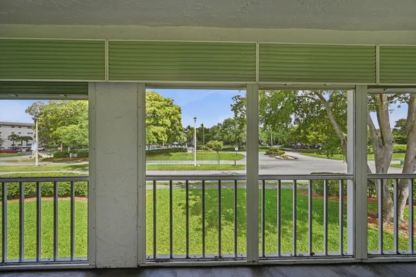 Property Slideshow image 2 of 27 | 1201 bahama bnd d2, Coconut Creek, FL, 33066