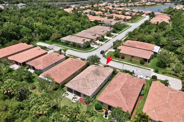 Property Slideshow image 3 of 30 | 6188 dorchester way, Vero Beach, FL, 32966