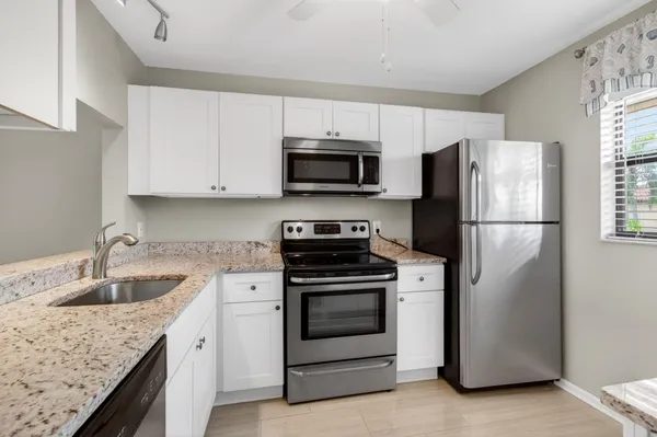 Property Slideshow image 2 of 57 | 7245 golf colony ct 205, Lake Worth, FL, 33467