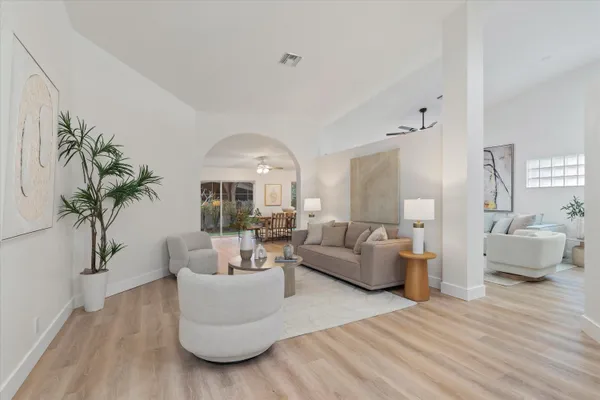 Property Slideshow image 3 of 25 | 9950 harbour lake cir, Boynton Beach, FL, 33437