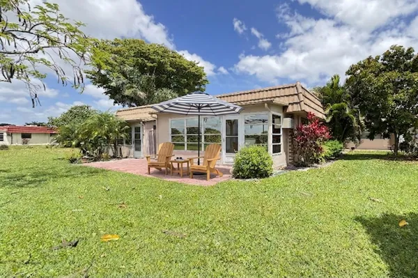 Property Slideshow image 3 of 30 | 220 seville j j, Delray Beach, FL, 33446