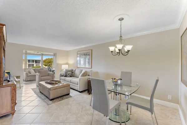 Property Slideshow image 3 of 27 | 2515 ne 2nd ct 405, Boynton Beach, FL, 33435