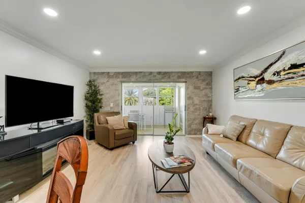 Property Slideshow image 2 of 27 | 14849 cumberland dr 2070, Delray Beach, FL, 33446