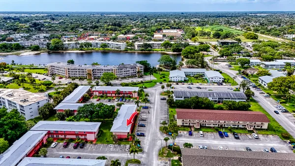 Property Slideshow image 2 of 63 | 24 golfs edge d, West Palm Beach, FL, 33417