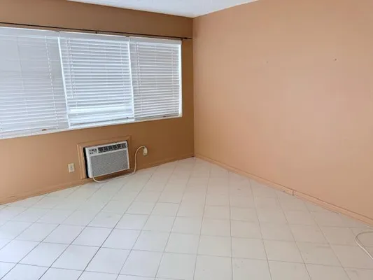 Property Slideshow image 2 of 8 | 402 markham, Deerfield Beach, FL, 33442