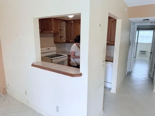 Property Slideshow image 2 of 34 | 402 markham, Deerfield Beach, FL, 33442