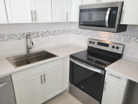 Property Slideshow image 3 of 18 | 613 fanshaw o o, Boca Raton, FL, 33434