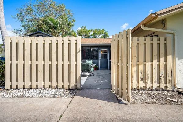 Property Slideshow image 3 of 24 | 777 nw 29th ave a, Delray Beach, FL, 33445