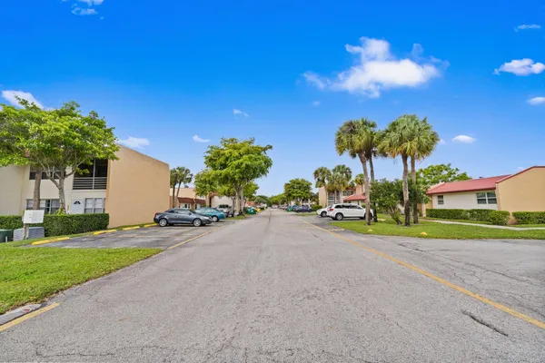 Property Slideshow image 2 of 28 | 132 lake carol dr, West Palm Beach, FL, 33411