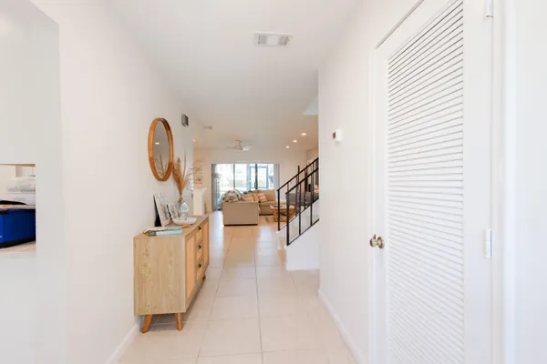 Property Slideshow image 3 of 39 | 21820 cypress cir 25d, Boca Raton, FL, 33433