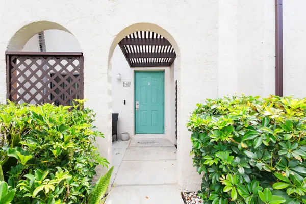 Property Slideshow image 2 of 39 | 21820 cypress cir 25d, Boca Raton, FL, 33433