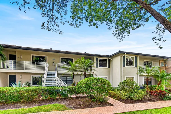 Property Slideshow image 2 of 12 | 35 southport ln d, Boynton Beach, FL, 33436