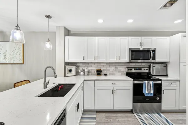 Property Slideshow image 3 of 12 | 35 southport ln d, Boynton Beach, FL, 33436