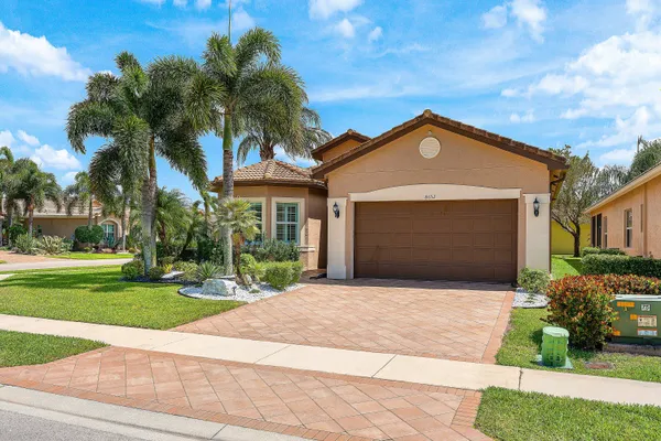 Property Slideshow image 2 of 68 | 8652 cathedral peak ct, Boynton Beach, FL, 33473