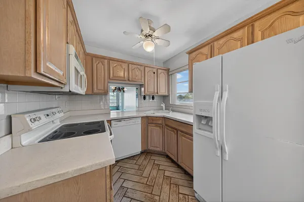 Property Slideshow image 3 of 24 | 6200 nw 62nd st 312, Tamarac, FL, 33319