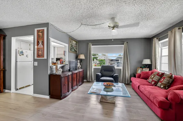 Property Slideshow image 2 of 72 | 313 durham cir i, Deerfield Beach, FL, 33442