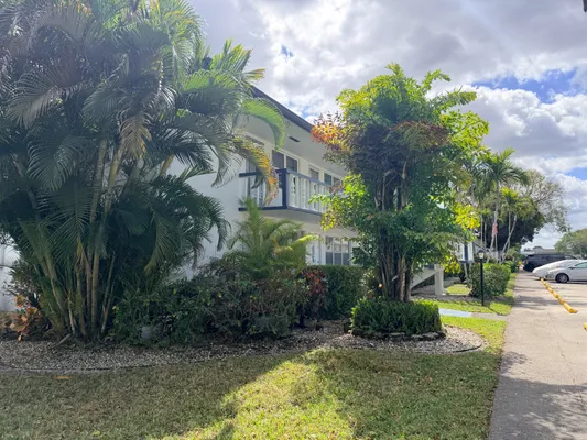 Property Slideshow image 2 of 17 | 228 northampton l 228, West Palm Beach, FL, 33417