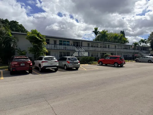 Property Slideshow image 3 of 17 | 228 northampton l 228, West Palm Beach, FL, 33417