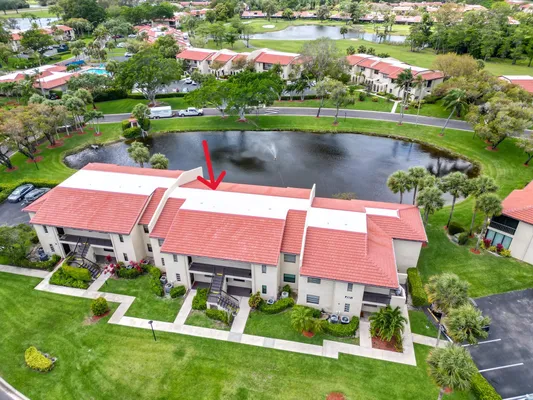 Property Slideshow image 2 of 40 | 21218 lago cir f, Boca Raton, FL, 33433