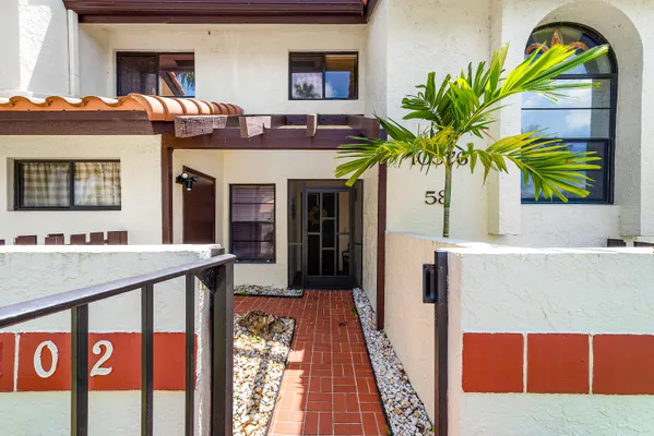 Property Slideshow image 2 of 28 | 10576 tropic palm ave 102, Boynton Beach, FL, 33437