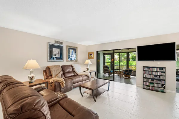 Property Slideshow image 3 of 28 | 10576 tropic palm ave 102, Boynton Beach, FL, 33437