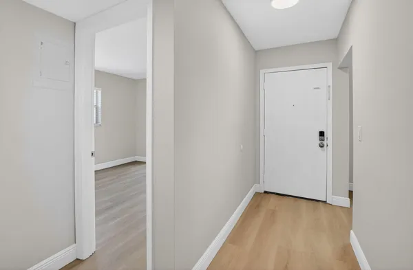 Property Slideshow image 3 of 52 | 23277 barwood ln 109, Boca Raton, FL, 33428