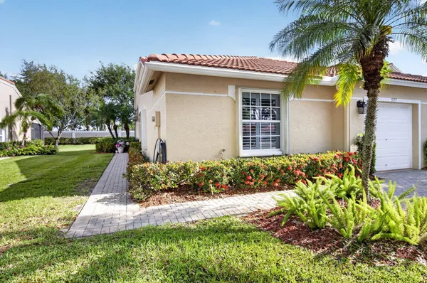 Property Slideshow image 3 of 64 | 5157 toscana trl, Boynton Beach, FL, 33437