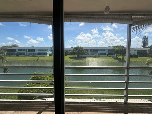 Property Slideshow image 2 of 16 | 72 northampton d d, West Palm Beach, FL, 33417