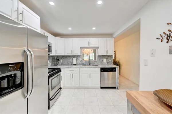 Property Slideshow image 3 of 26 | 2504 antigua ter a1, Coconut Creek, FL, 33066