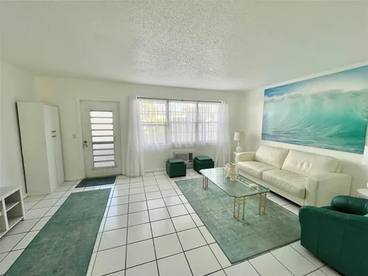 Property Slideshow image 3 of 34 | 266 oakridge p 266, Deerfield Beach, FL, 33442