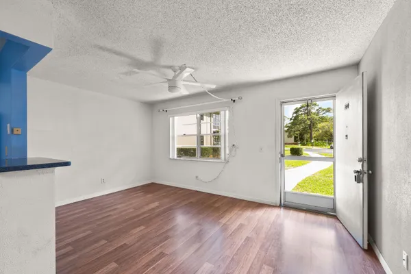 Property Slideshow image 3 of 30 | 28 lake vista trl 104, Port St. Lucie, FL, 34952