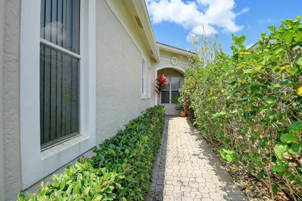 Property Slideshow image 2 of 47 | 7725 rockford rd, Boynton Beach, FL, 33472