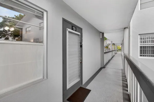 Property Slideshow image 3 of 20 | 19 suffolk a a, Boca Raton, FL, 33434