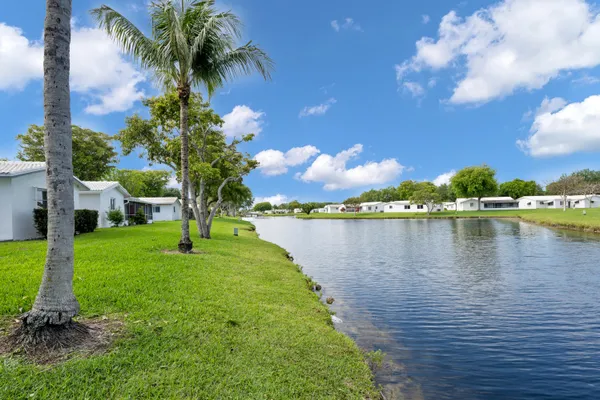 Property Slideshow image 3 of 27 | 1501 nw 87th ln, Plantation, FL, 33322