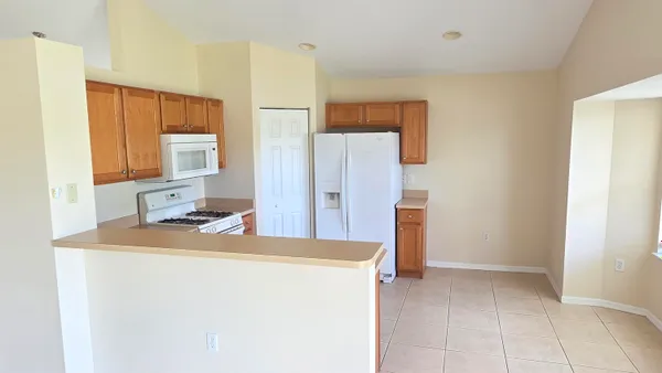 Property Slideshow image 3 of 19 | 538 sw indian key dr drive, Port St. Lucie, FL, 34986