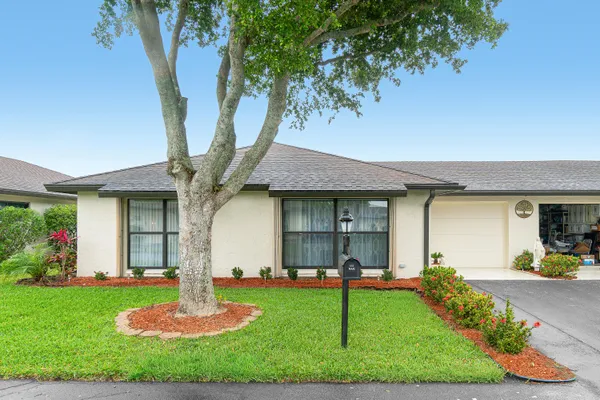 Property Slideshow image 2 of 35 | 10127 eaglewood ter a, Boynton Beach, FL, 33436