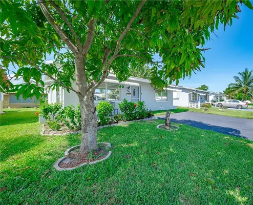 Property Slideshow image 3 of 37 | 4401 nw 47th st, Tamarac, FL, 33319