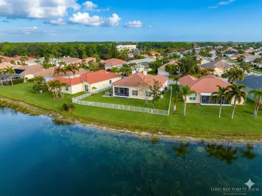 Property Slideshow image 3 of 54 | 625 sw long key ct court, Port St. Lucie, FL, 34986