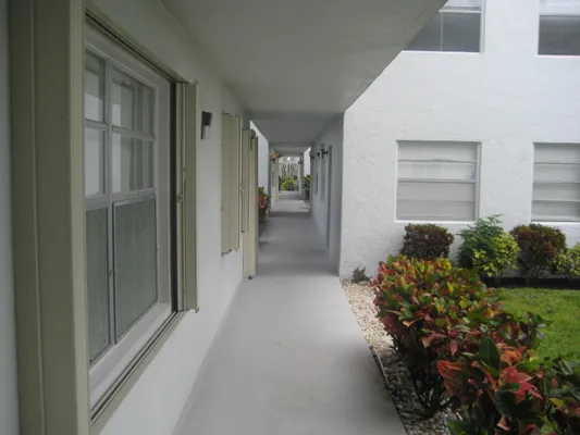 Property Slideshow image 2 of 16 | 401 saxony dr 401-i, Delray Beach, FL, 33446