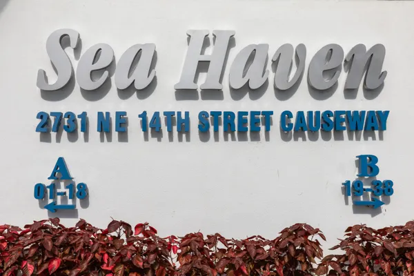 Property Slideshow image 2 of 55 | 2731 ne 14th st cswy 532, Pompano Beach, FL, 33062