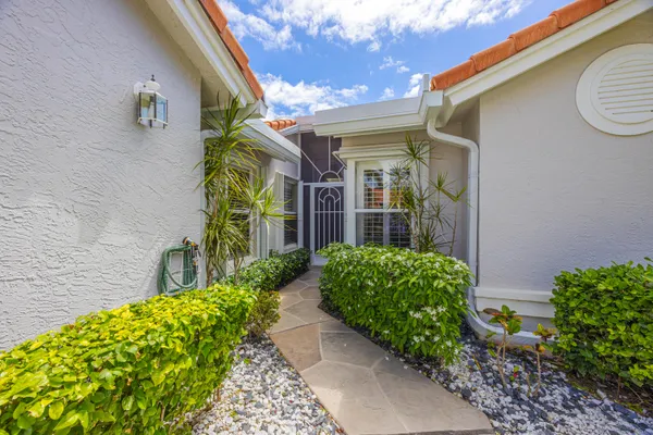Property Slideshow image 3 of 30 | 7594 seafoam ct, Boynton Beach, FL, 33437