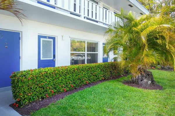 Property Slideshow image 2 of 39 | 2929 se ocean blvd e4, Stuart, FL, 34996