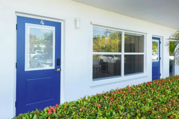 Property Slideshow image 3 of 39 | 2929 se ocean blvd e4, Stuart, FL, 34996