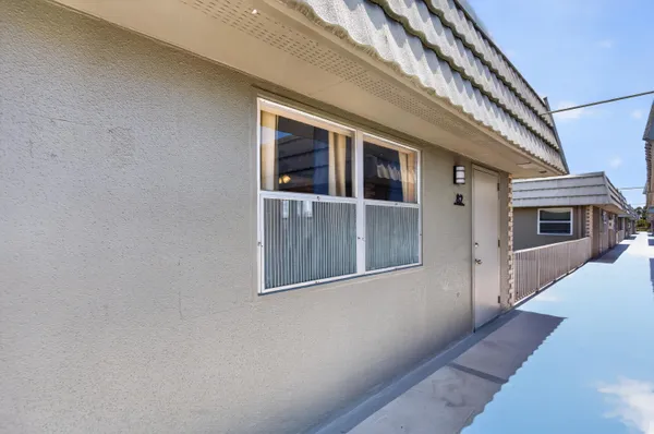 Property Slideshow image 3 of 26 | 82 flanders b b, Delray Beach, FL, 33484