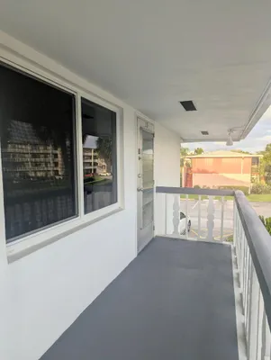 Property Slideshow image 2 of 35 | 100 e kingswood e, West Palm Beach, FL, 33417